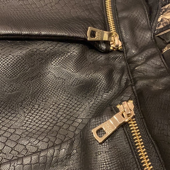 Three Floor Dress - Picture 6 of 7